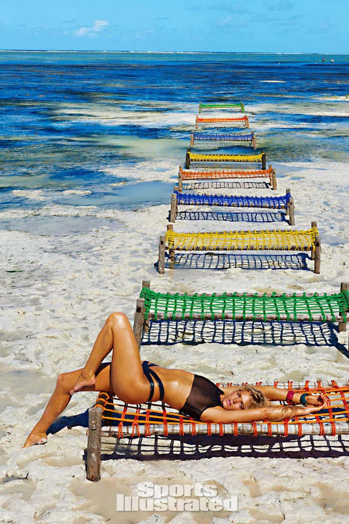 Erin Heatherton 2016 premium X159762_TK4_02622-rawPfinal1920.jpg